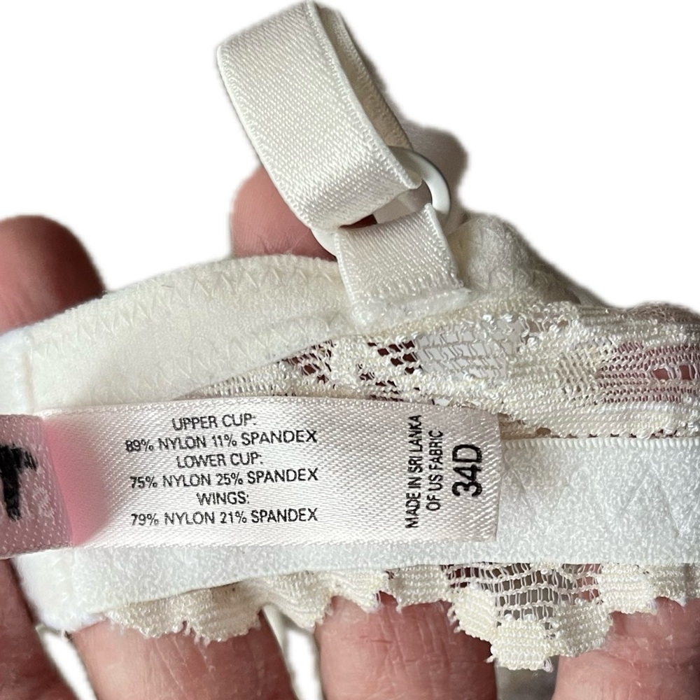 Victoria Secret White Bra - 34D - Picture 4 of 5